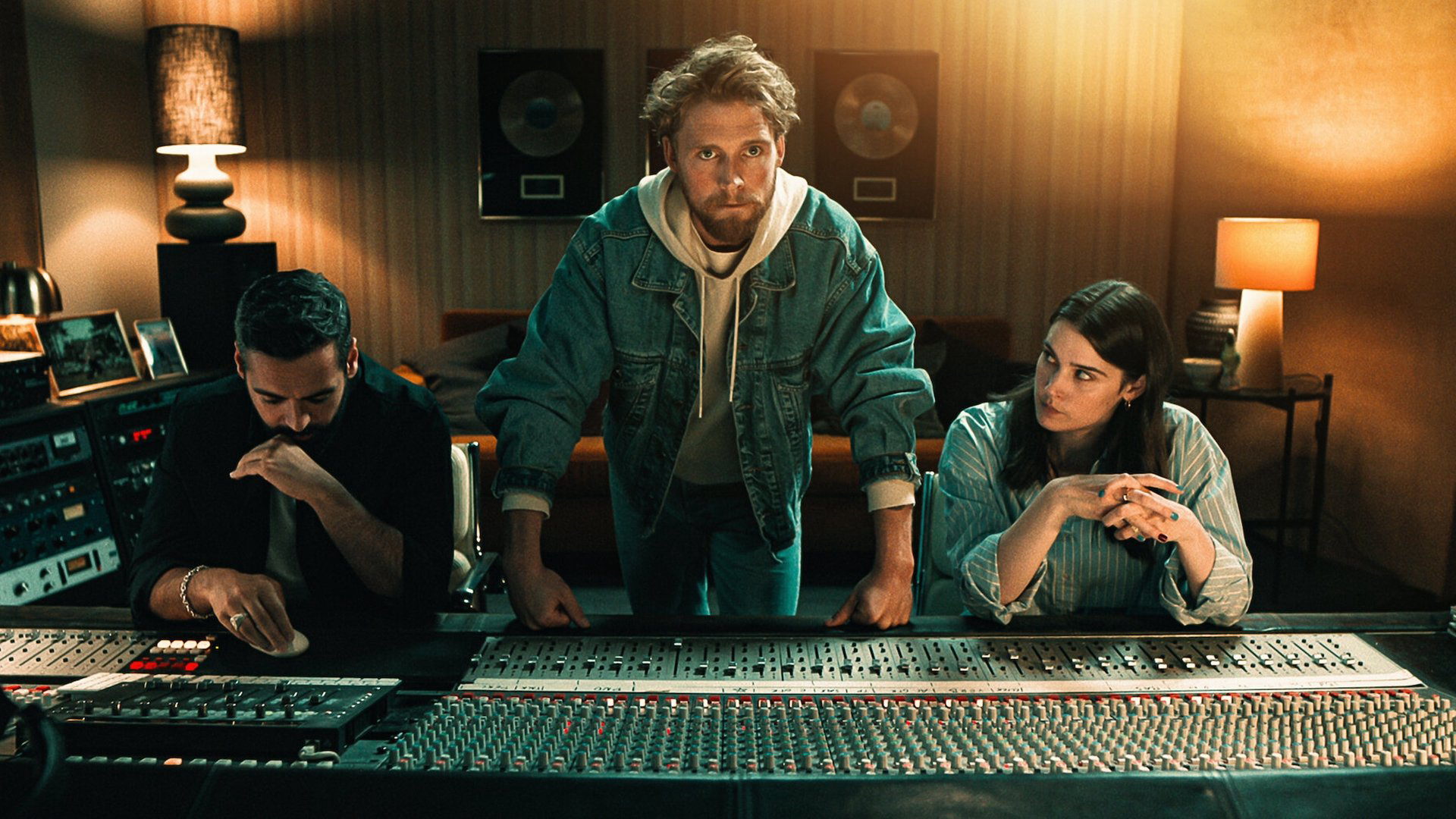 Christopher: Một Cuộc Đời Thực Sự Đẹp - Ảnh 2