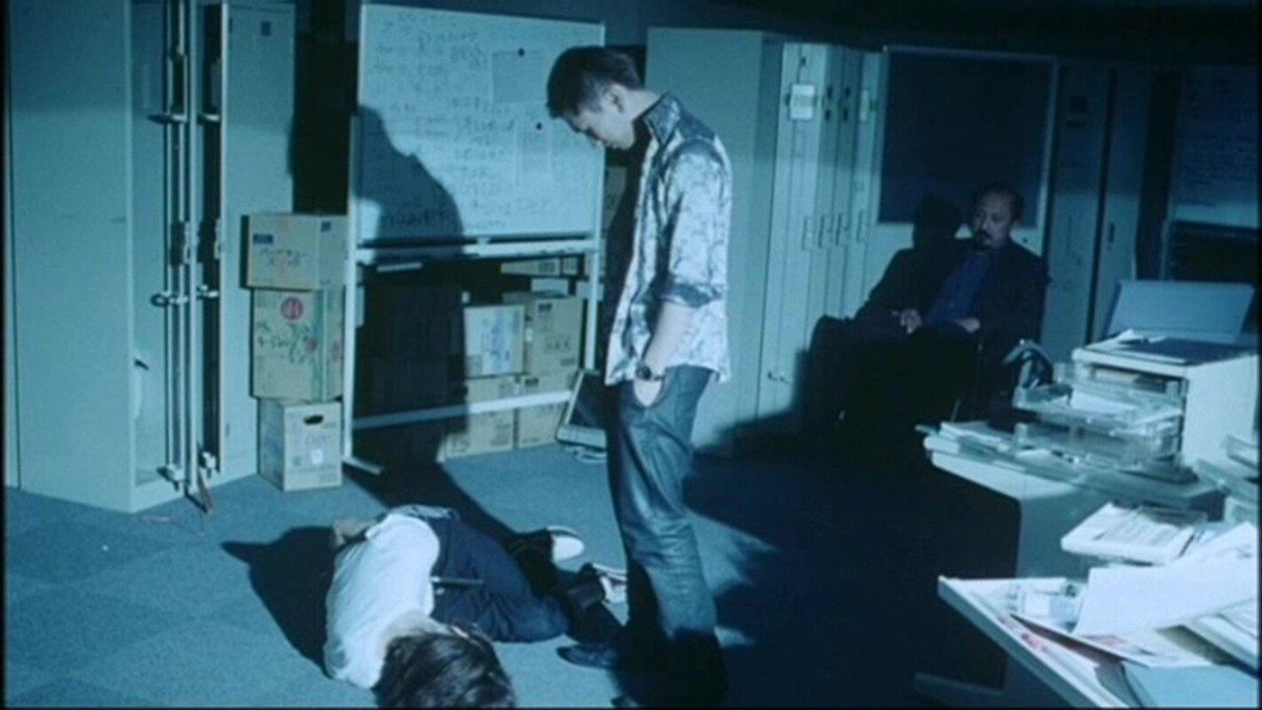 Màu đen ngây thơ - Ảnh 2