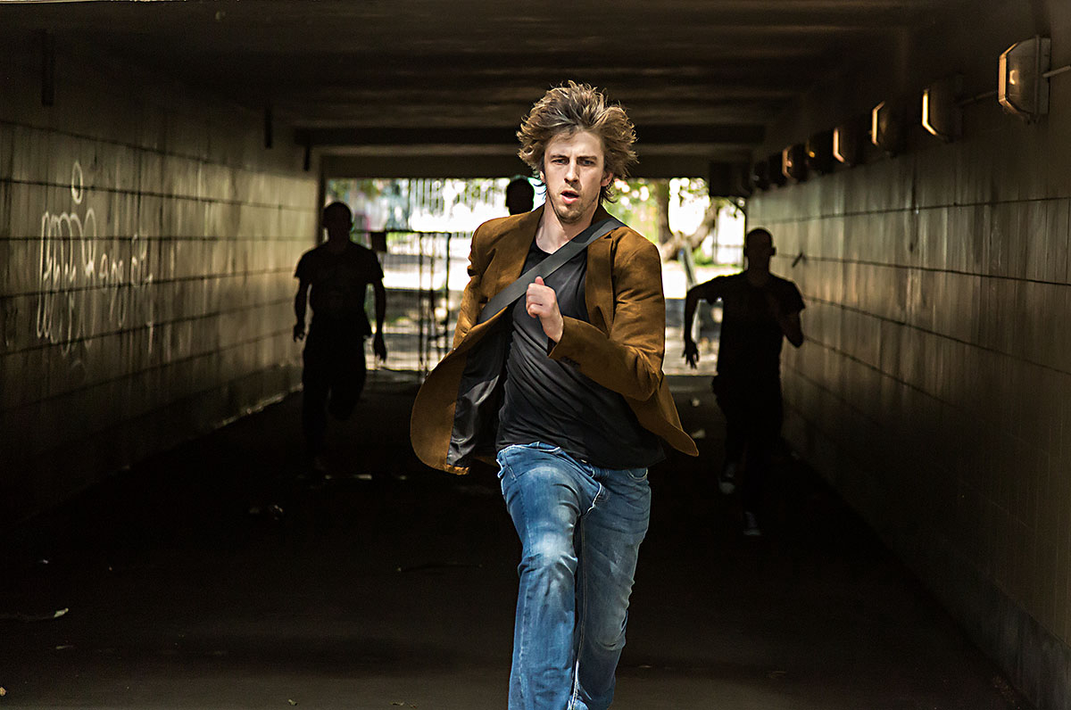 Sâu hơn! - Ảnh 2